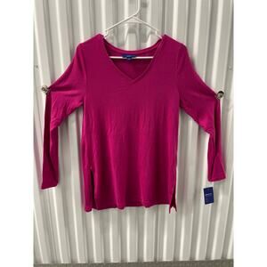 Apt. 9 Women’s Lightweight Sweater Side split at waist Sz S Color 660 GIA MGNTA